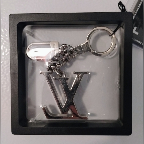 Louis Vuitton Bag Charm With COA - Picture 5 of 6